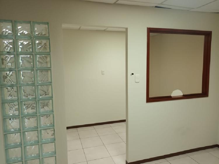 OFICINA EN RENTA EN PASEO PLAZA, ZONA 10 — foto 6