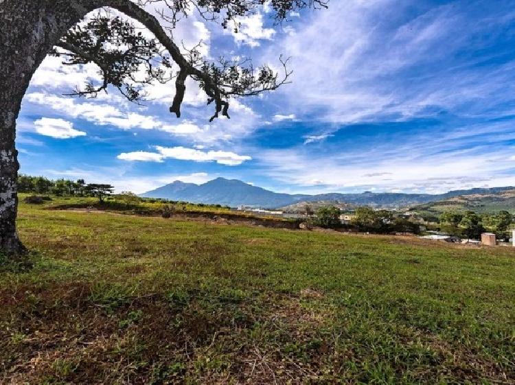 TERRENO EN VENTA EN ANTIGUA GUATEMALA