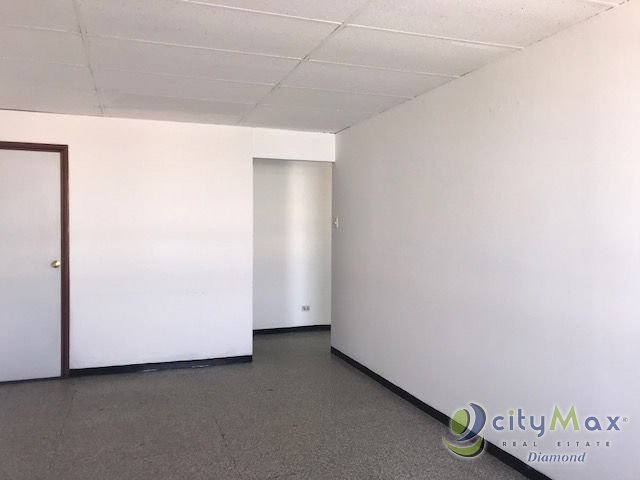 RENTA oficina en zona 13 Blvd. Liberación - Miniatura 7
