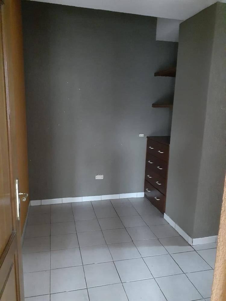 APARTAMENTO EN RENTA, ZONA 13 — foto 3