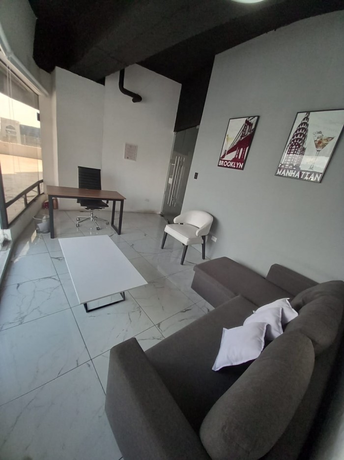Plus Real Estate, renta oficina en zona 10 — foto 3