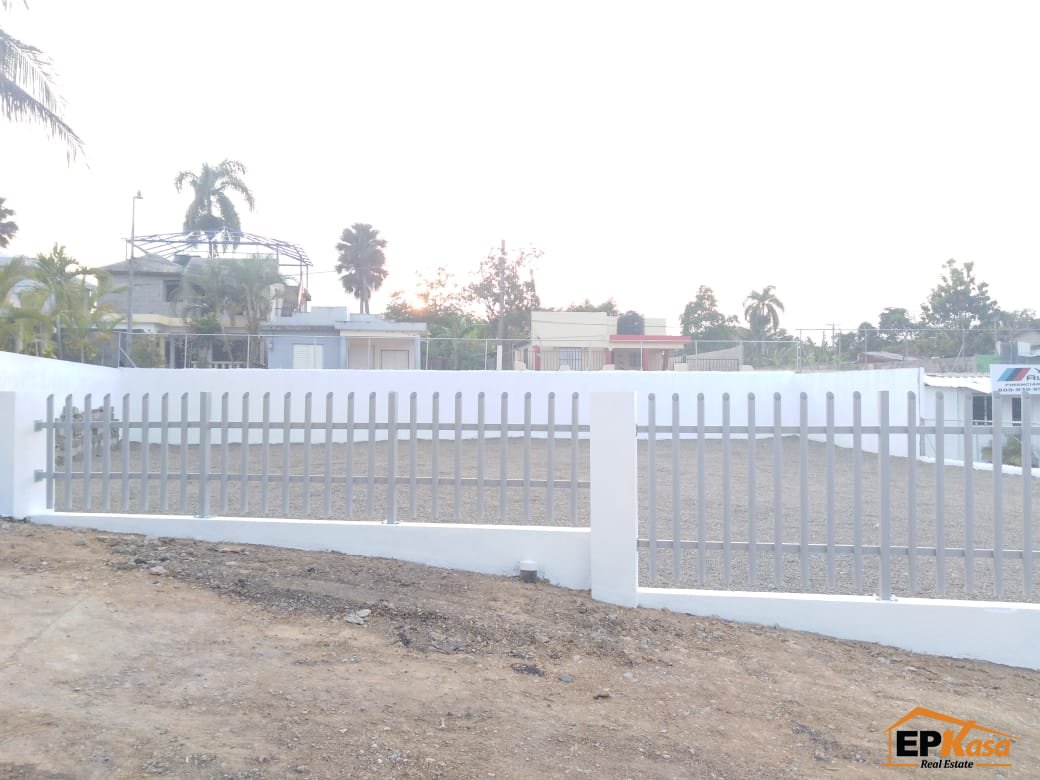 Terreno en Alquiler de 700 mt Autopista Duarte Santiago