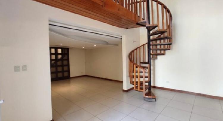 Casa en Renta en Colonia Elgin 2, Zona 13 - 2