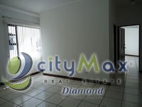 En renta apartamento de 210 mt2 en zona 15 SIN BALCON - Miniatura 3