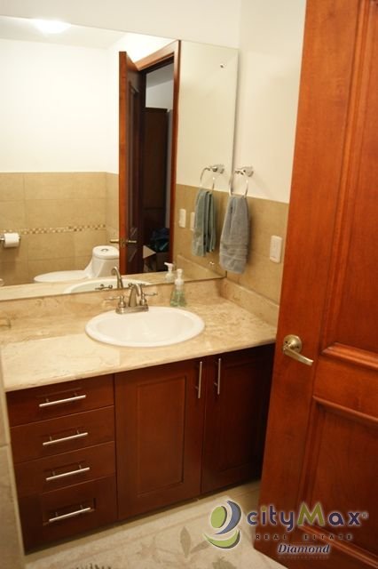 Renta de Apartamento en Zona 15 - Miniatura 4