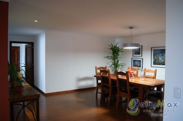 Renta de Apartamento en Zona 15 - Image 1