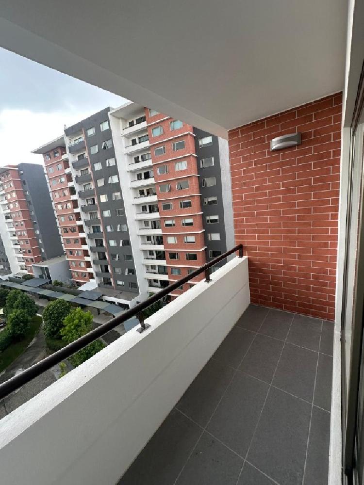 Apartamentos en Renta Segheria zona 14 / La Villa — foto 9