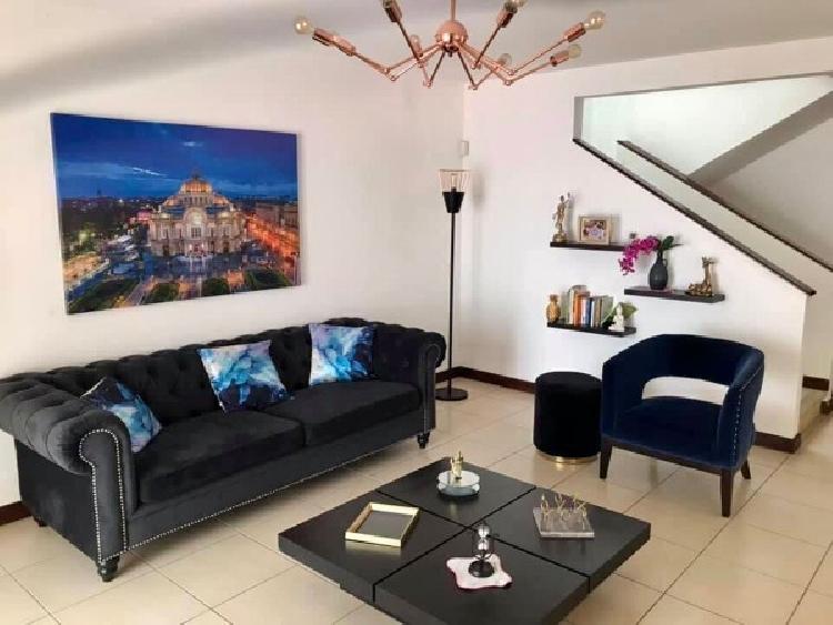 VENTA de Casa Remodelada Alameda San Isidro
