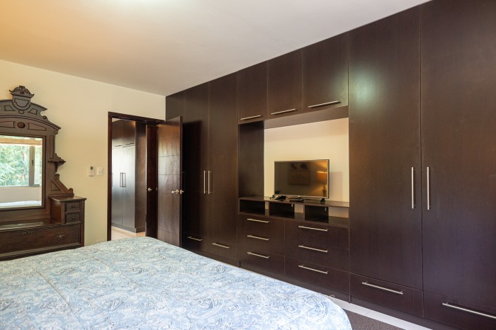 Apartamento Amueblado en Zona 10 en Renta - Miniatura 10