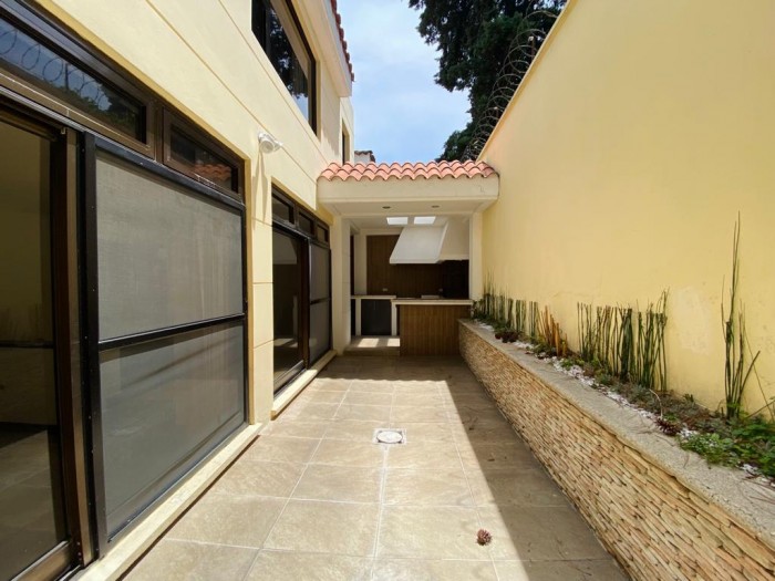 Casa en Alquiler Diagonal 6, Zona 10 Guatemala - Image 3
