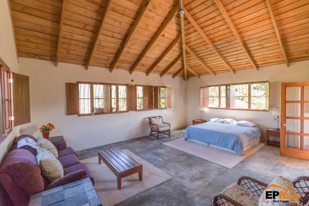 Casa amueblada de venta en las montañas de Constanza - 12