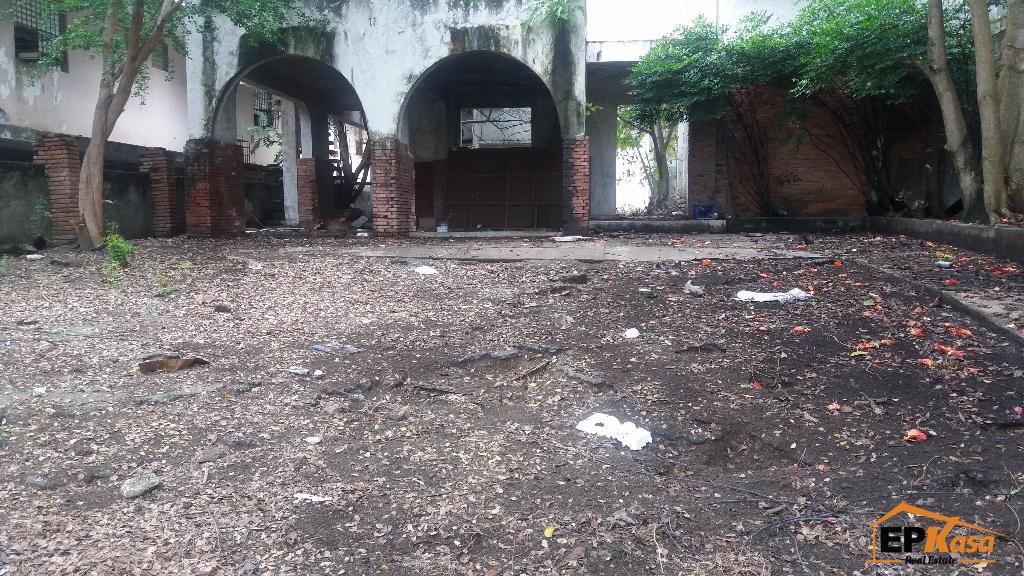 Terreno en Venta en Los Colegios, Santiago.
