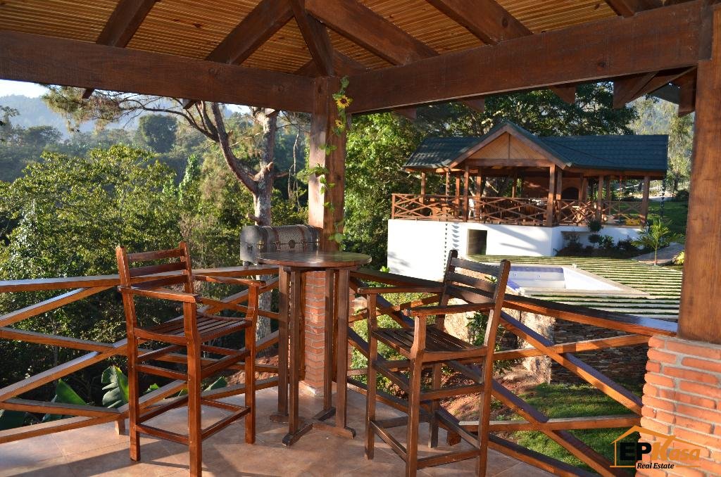 Villa Amueblada de Venta y Renta en Manabao, Jarabacoa — foto 3