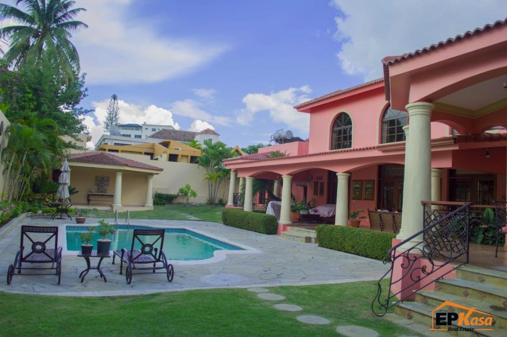Venta de casa en Reparto Tavares, Santiago — foto 3