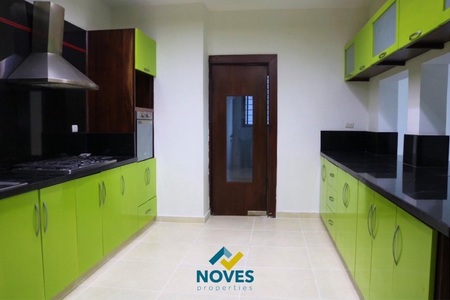 Vende amplio apartamento en zona exclusiva de Santiago — foto 13