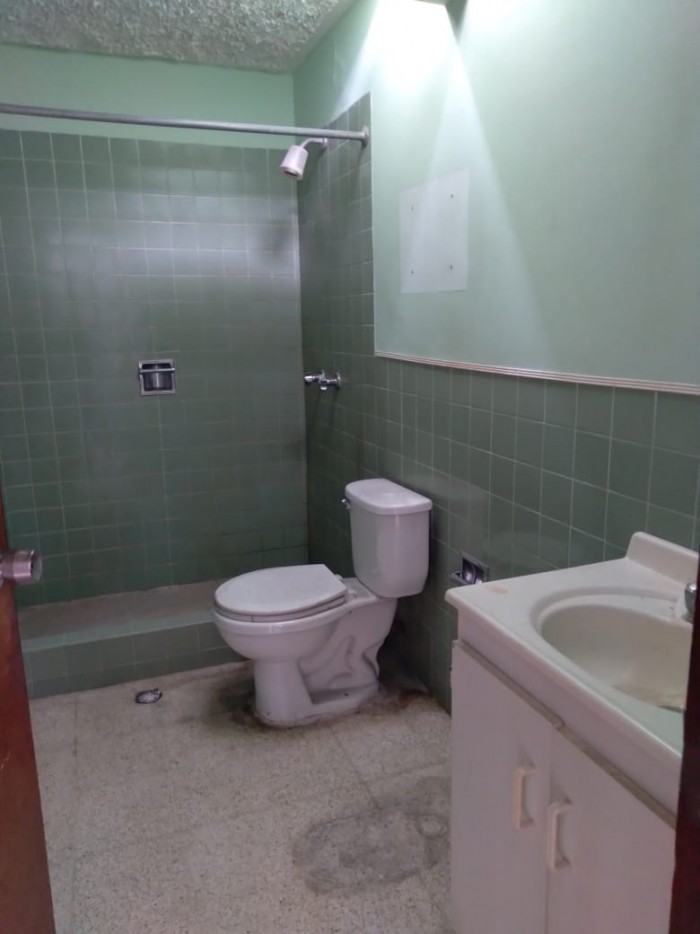Plus Real Estate renta casa de 2 niveles, zona 15 VH II — foto 13