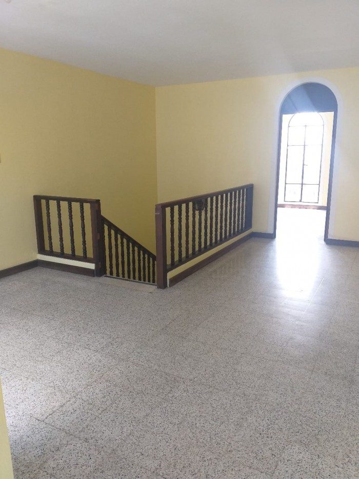 Rento casa comercial en excelente ubicación de zona 13 — foto 6