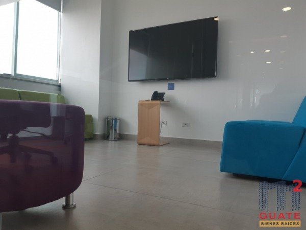 Oficina de 128.25 m2 de construcción en Renta, Zona 15 — foto 2