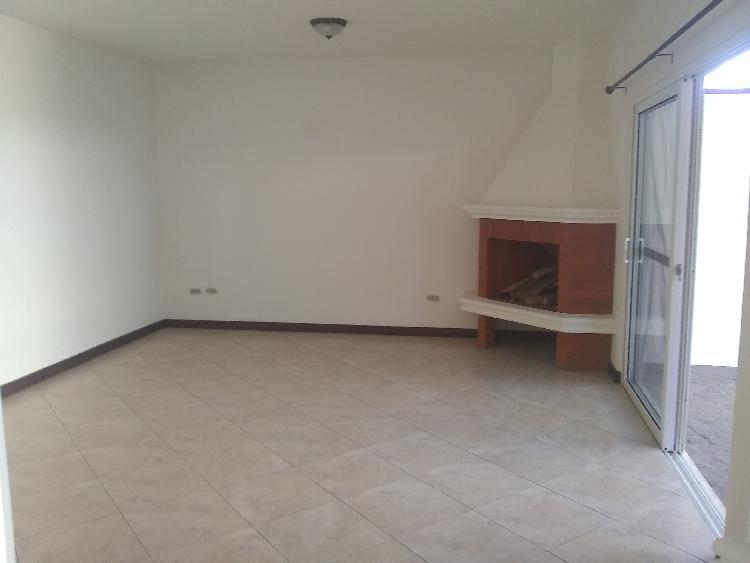 CASA EN RENTA, CARR AL SALVADOR