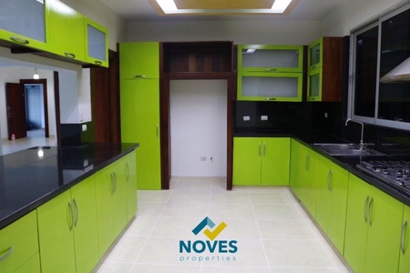 Vende amplio apartamento en zona exclusiva de Santiago — foto 14