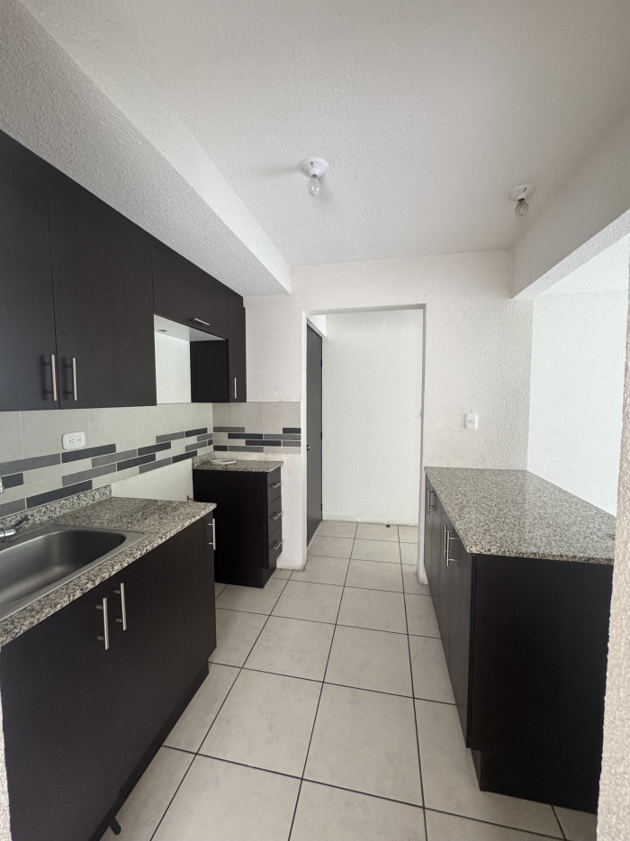 Vendo Apartamento en Edificio Entre Valles Villa Nueva - Miniatura 6