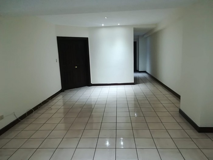 Apartamento amplio en alquiler, zona 14 -Pacifica Plaza - Miniatura 8