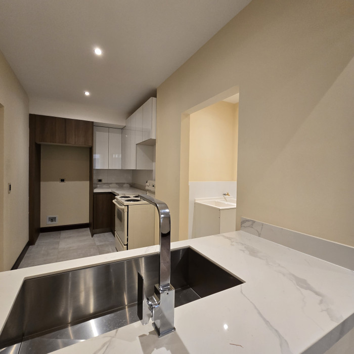 En venta apartamento en Oakland zona 10 Guatemala - Image 4