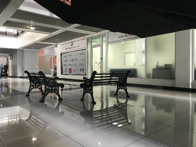 Oficinas Comerciales de Venta - 8