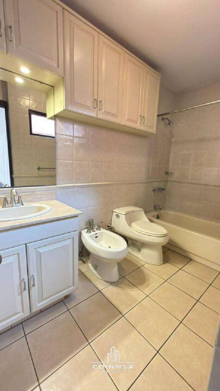 Apartamento en Renta zona 14 — foto 7