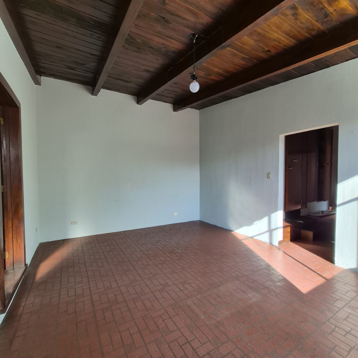 Casa en renta para oficinas zona 15 Vista Hermosa 1 - Miniatura 18