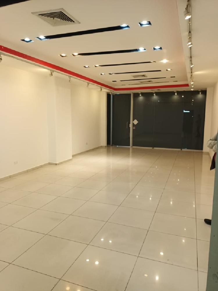 LOCAL EN VENTA Y RENTA EN COMERCIAL ZONA 10 / MI