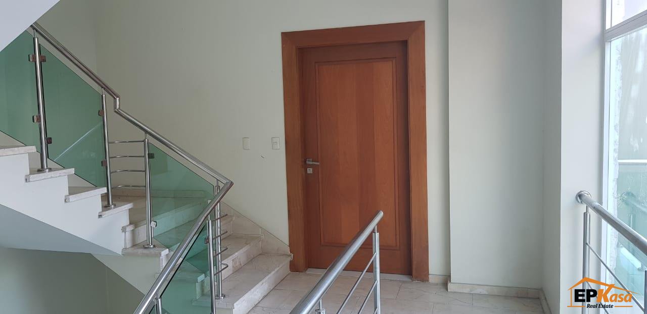 Moderno apartamento amueblado de renta en Torre — foto 3