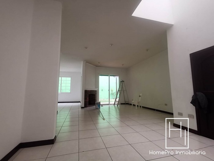 HomePro Inmobiliaria renta casa, Carretera a Fraijanes.