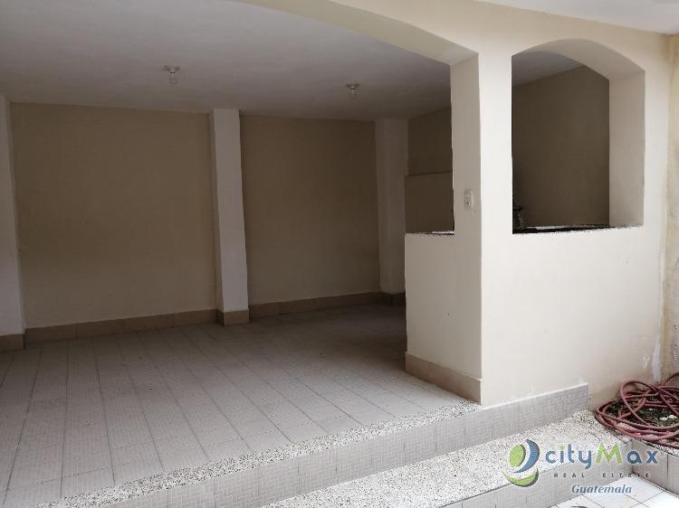 Casa en ¡Venta! en las Cumbres Zona 16 - Miniatura 14