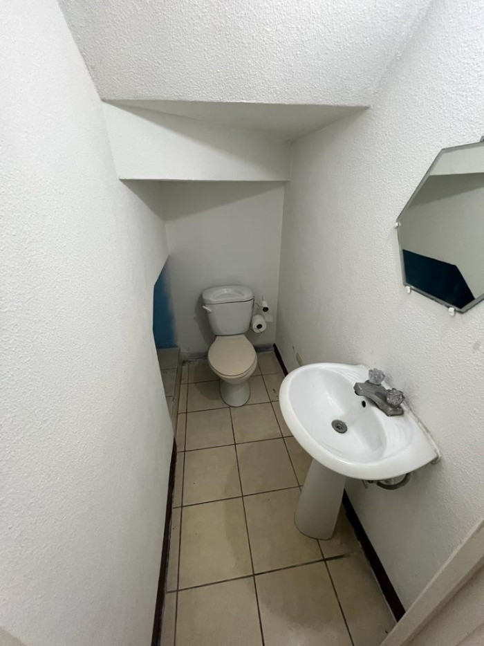 Casa En Venta En Alameda de Santa Clara Villa Nueva — foto 12