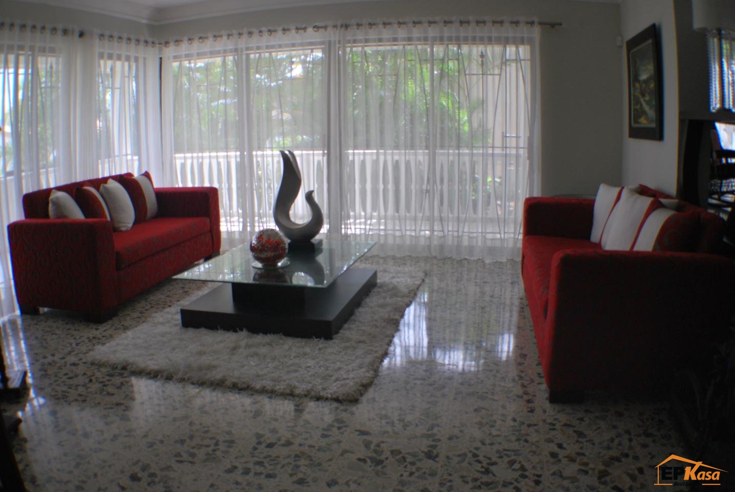 Casa amueblada con piscina de renta en Cerro Hermoso. — foto 3