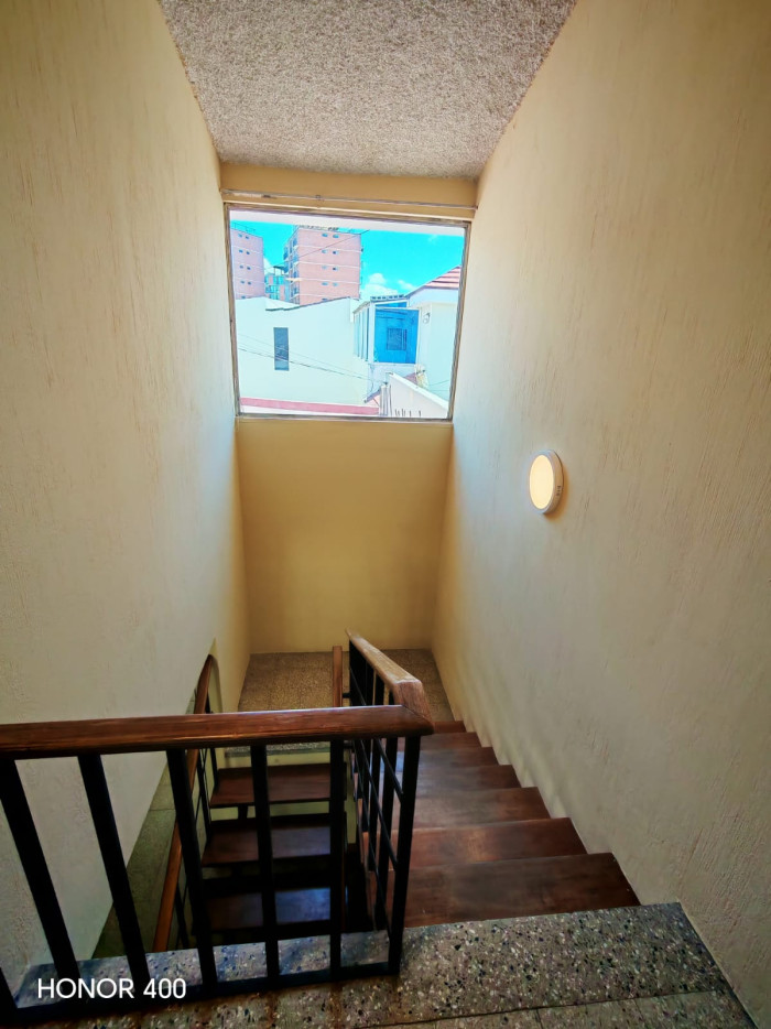 Rento Casa en Villa Fontana, Mariscal Zona 11 - Miniatura 20