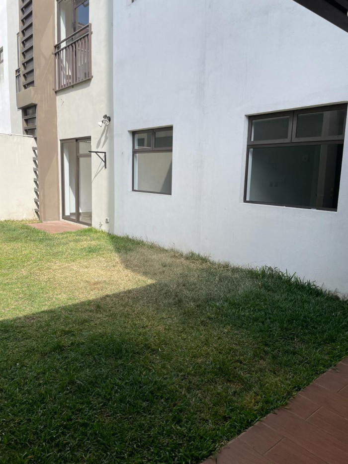 APARTAMENTO EN #RENTA EN ZONA 7 - Miniatura 8