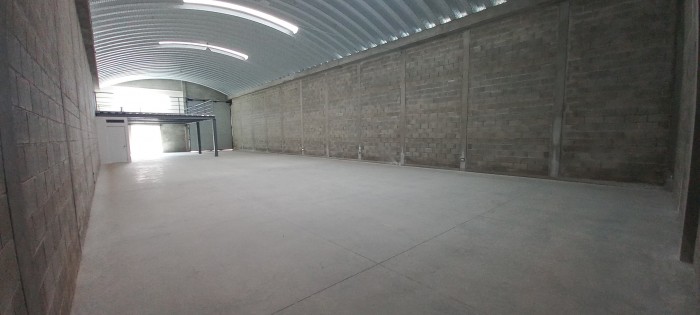 En renta Ofibodega dentro de complejo San Jose Pinula - Image 2