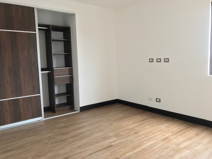 Apartamento en Zona 10 ALQUILER — foto 6