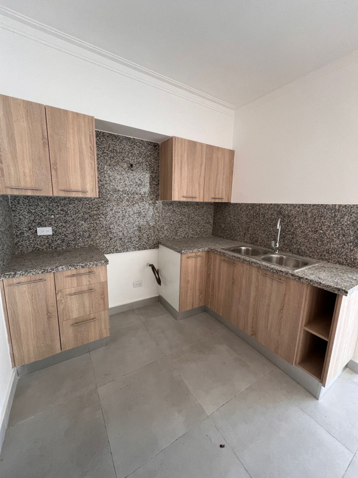 Apartamento en alquiler en Evaristo Morales