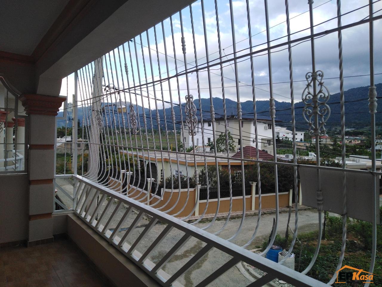 Amplia Casa en venta en Jarabacoa — foto 3