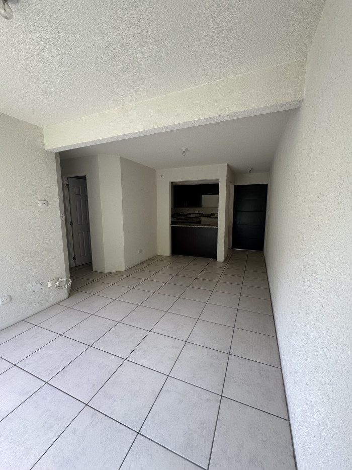 Vendo Apartamento en Edificio Entre Valles Villa Nueva - Miniatura 8