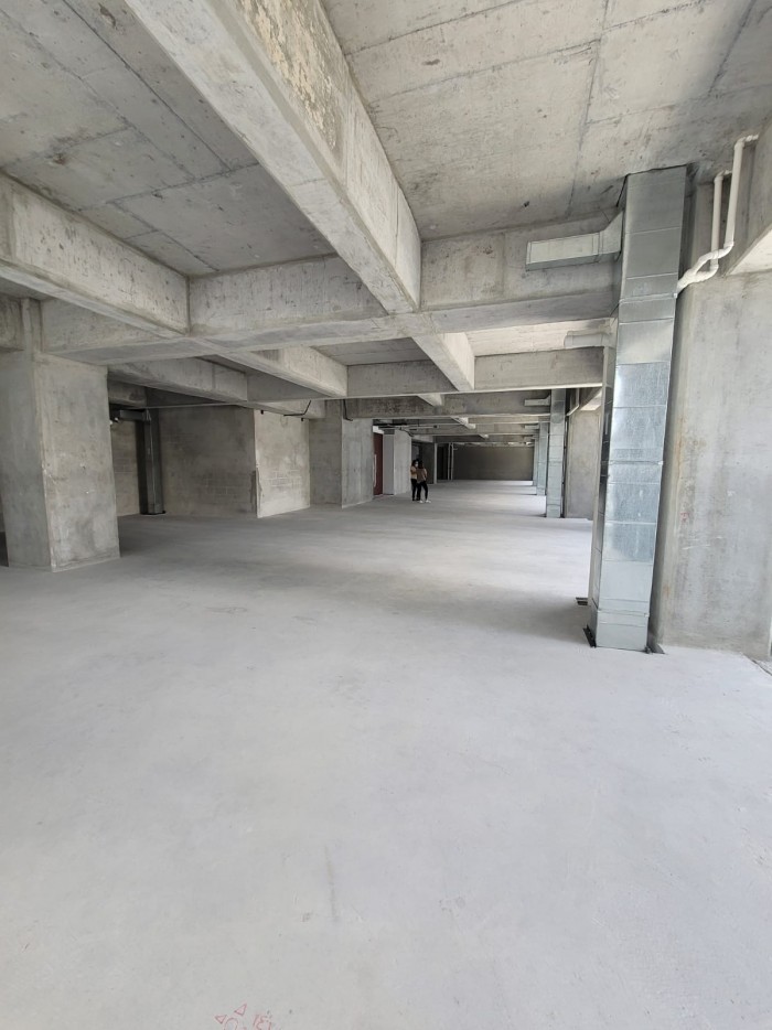 Oficinas en RENTA, zona 10 Edificio Premium - Image 3