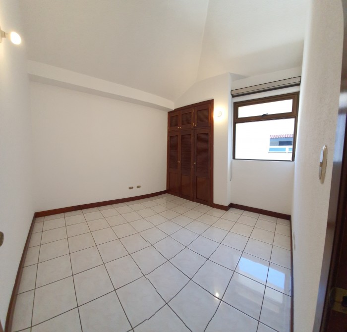 Alquiler de apartamentos en zona 10 Guatemala - Miniatura 7