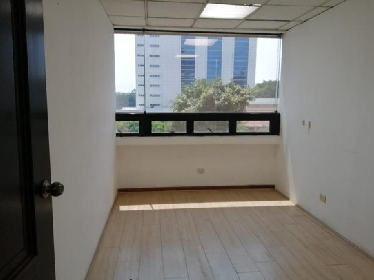 Oficina en renta en zona 10