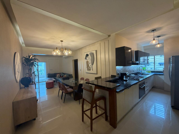 Apartamento en Renta Amueblado en Evaristo Morales Santo Domingo - 4