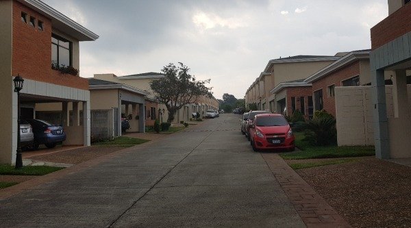 REMATO casa cerca de CASA Y CAMPO!! — foto 4