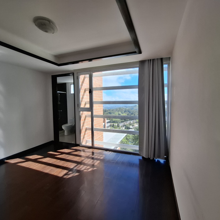En Renta Apartamento en zona 16 Guatemala - Miniatura 14
