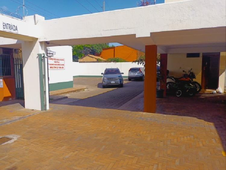 Townhouse en renta y venta zona 14 / La Villa — foto 8